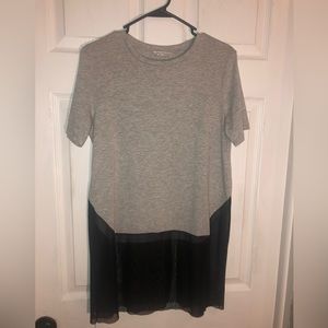 Size M soft tee, w/ black sheer trim at bottom,Zara Trafaluc,excellent condition
